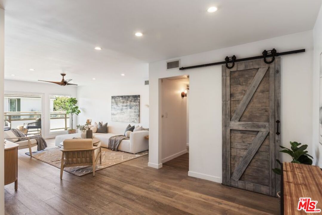 4300 Via Dolce Unit: 102