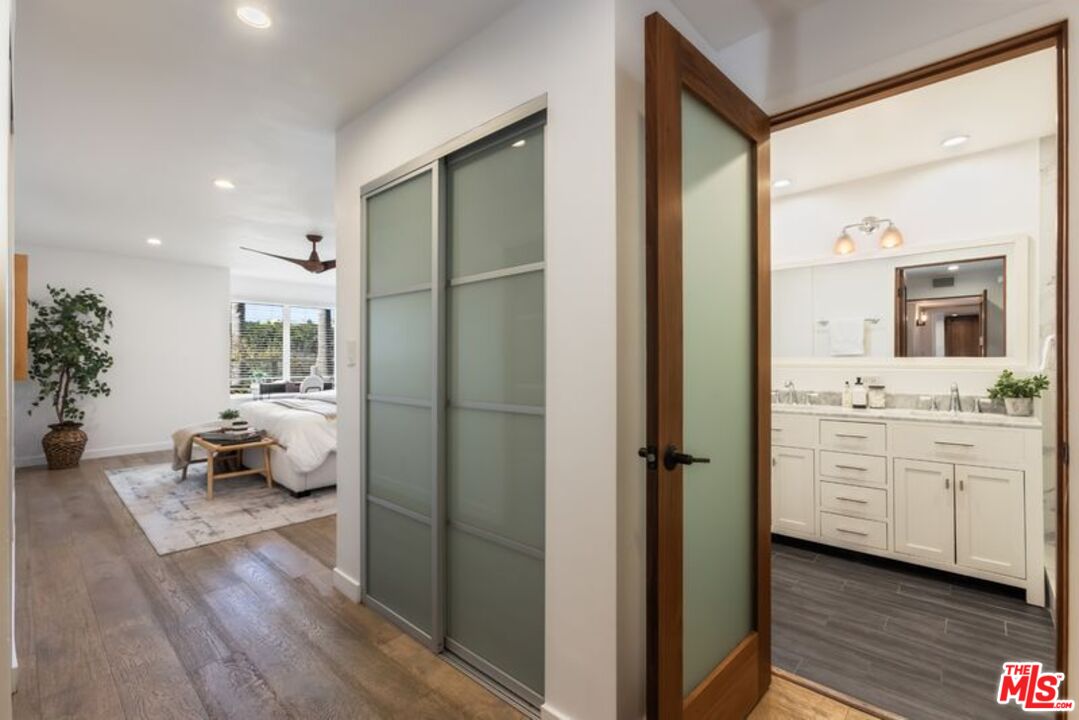 4300 Via Dolce Unit: 102