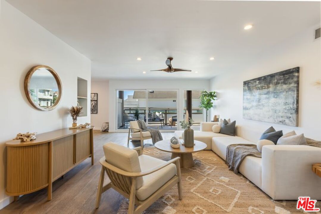 4300 Via Dolce Unit: 102