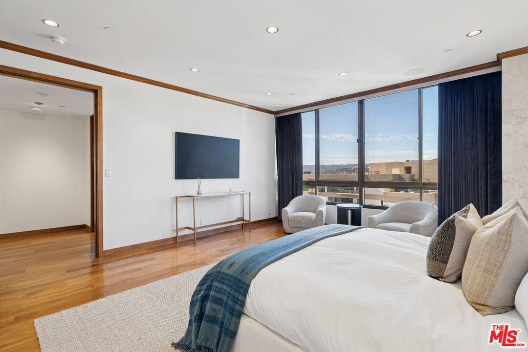 10430 Wilshire Blvd Unit: 1901