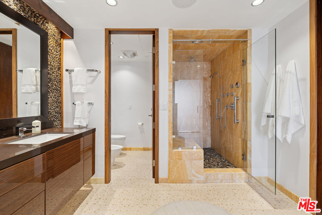 10430 Wilshire Blvd Unit: 1901