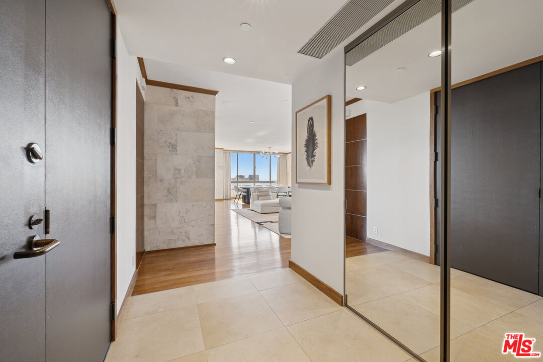 10430 Wilshire Blvd Unit: 1901