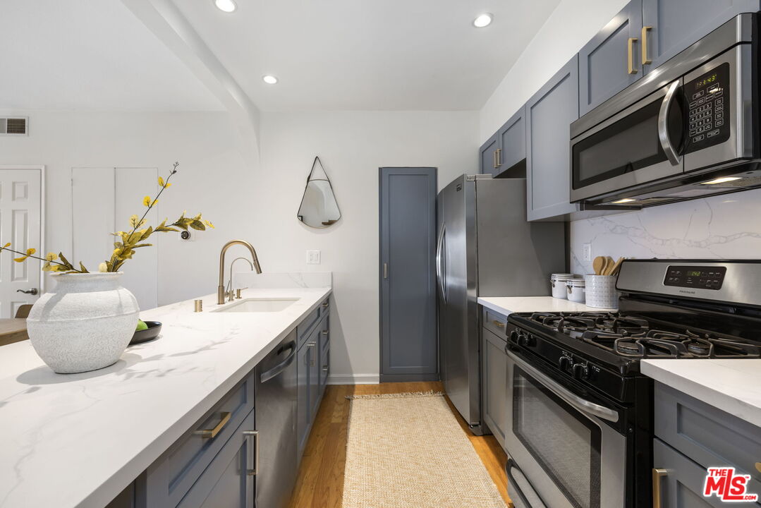 1441 Federal Ave Unit: 301