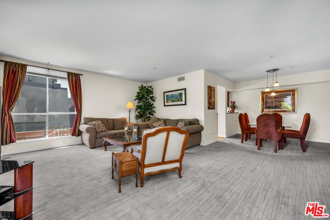 1222 S Westgate Ave Unit: 103