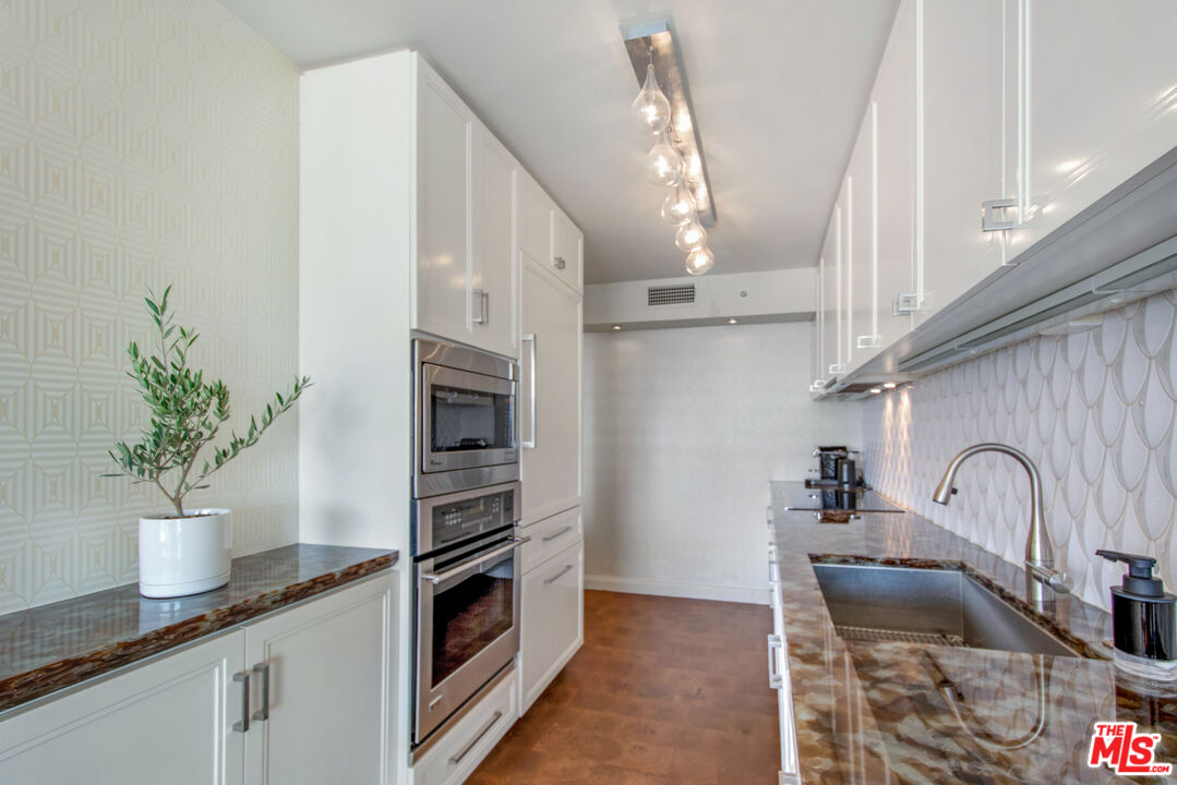201 Ocean Ave Unit: 301P