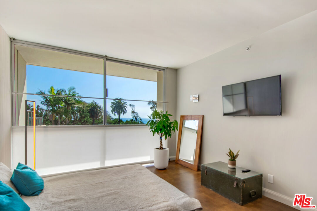 201 Ocean Ave Unit: 301P