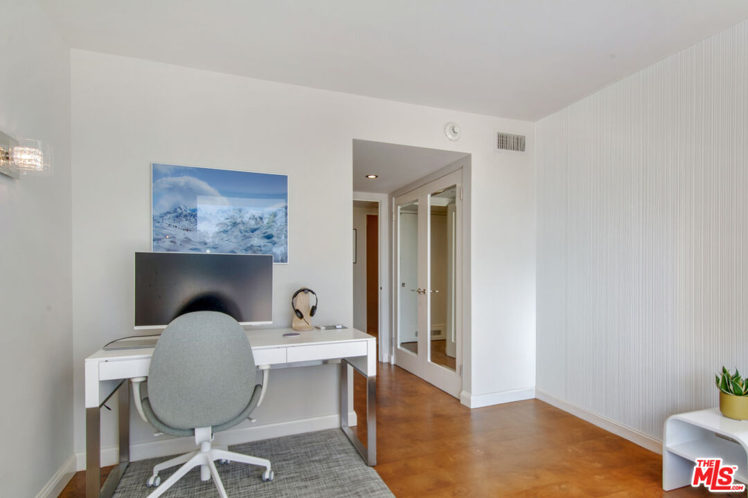 201 Ocean Ave Unit: 301P