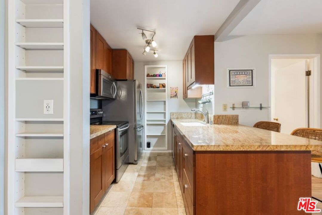 7765 W 91st St Unit: A2117