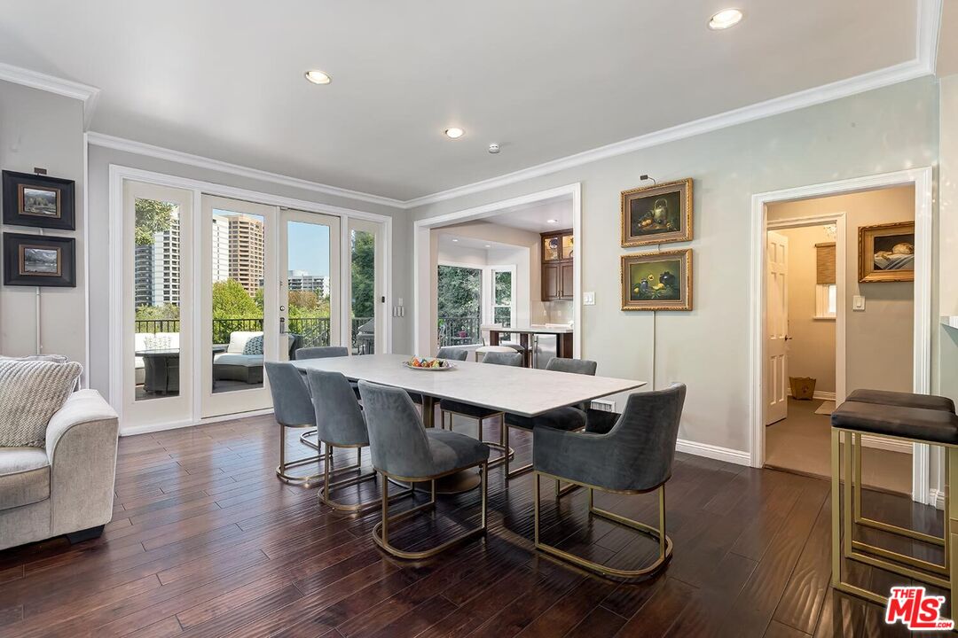 850 Thayer Ave