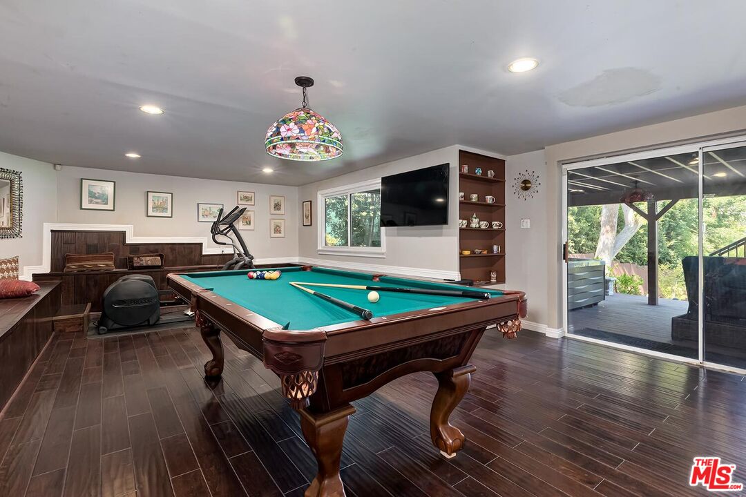 850 Thayer Ave