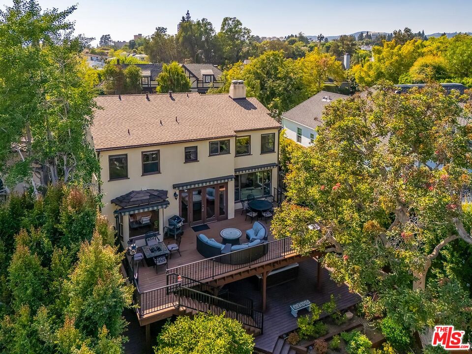 850 Thayer Ave