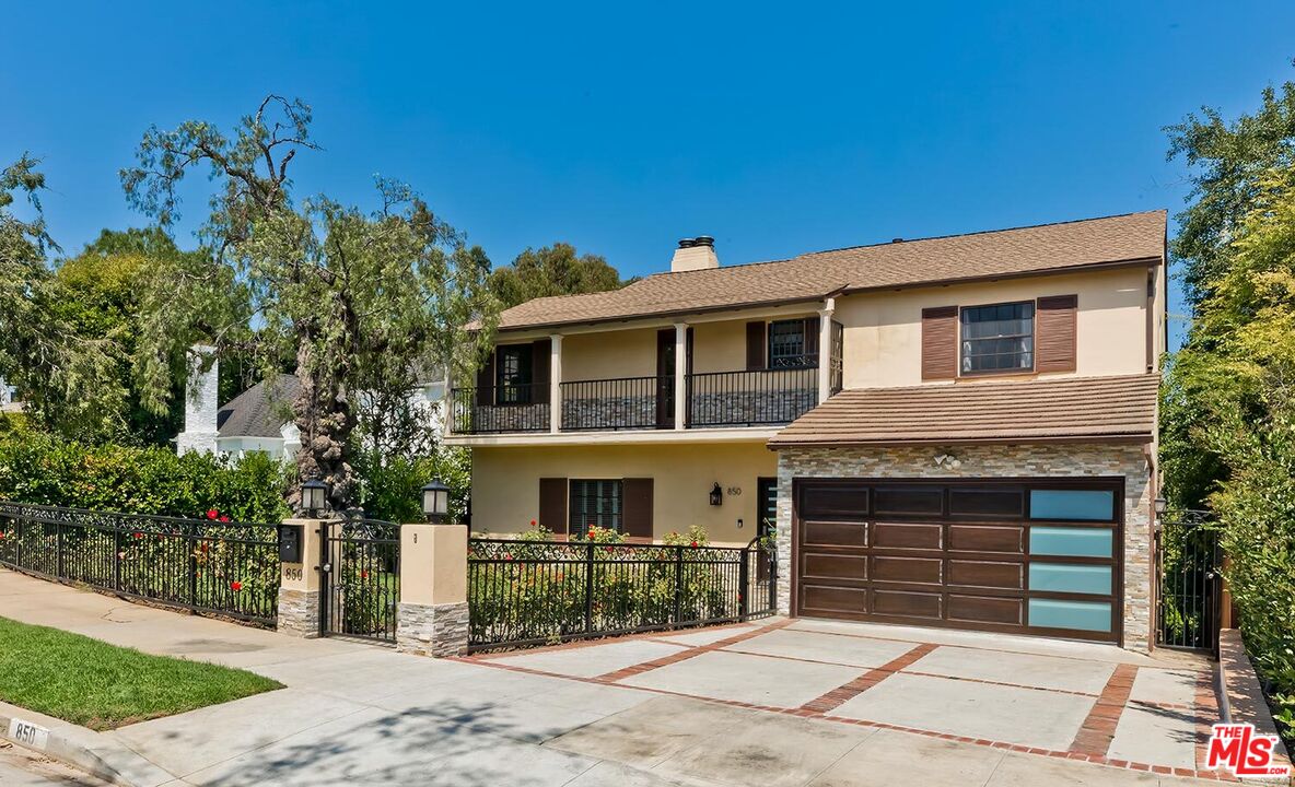 850 Thayer Ave