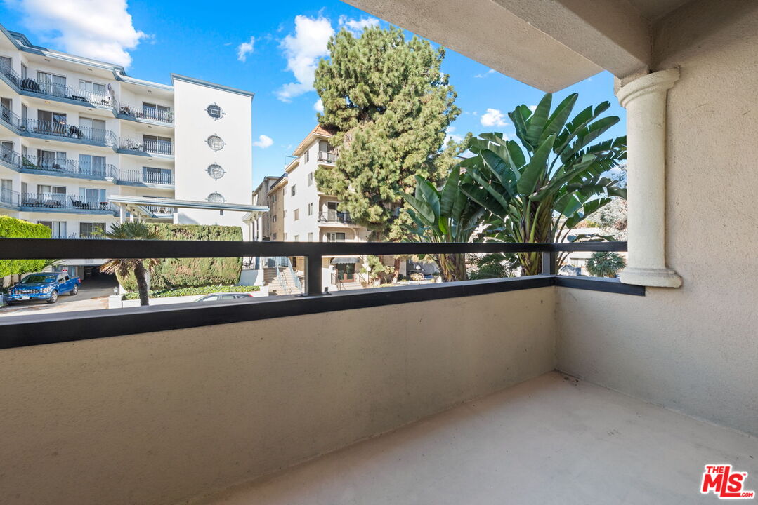 11646 Chenault St Unit: 2