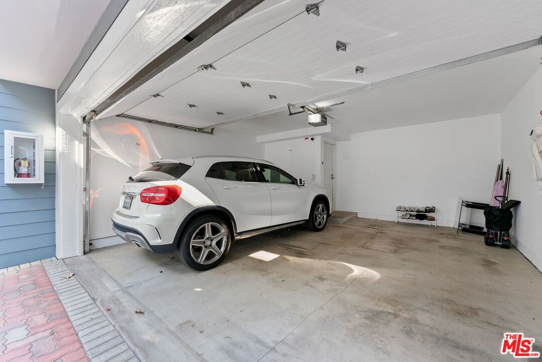 1830 Stoner Ave Unit: 4