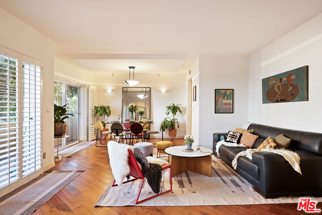 1811 Manning Ave Unit: 101