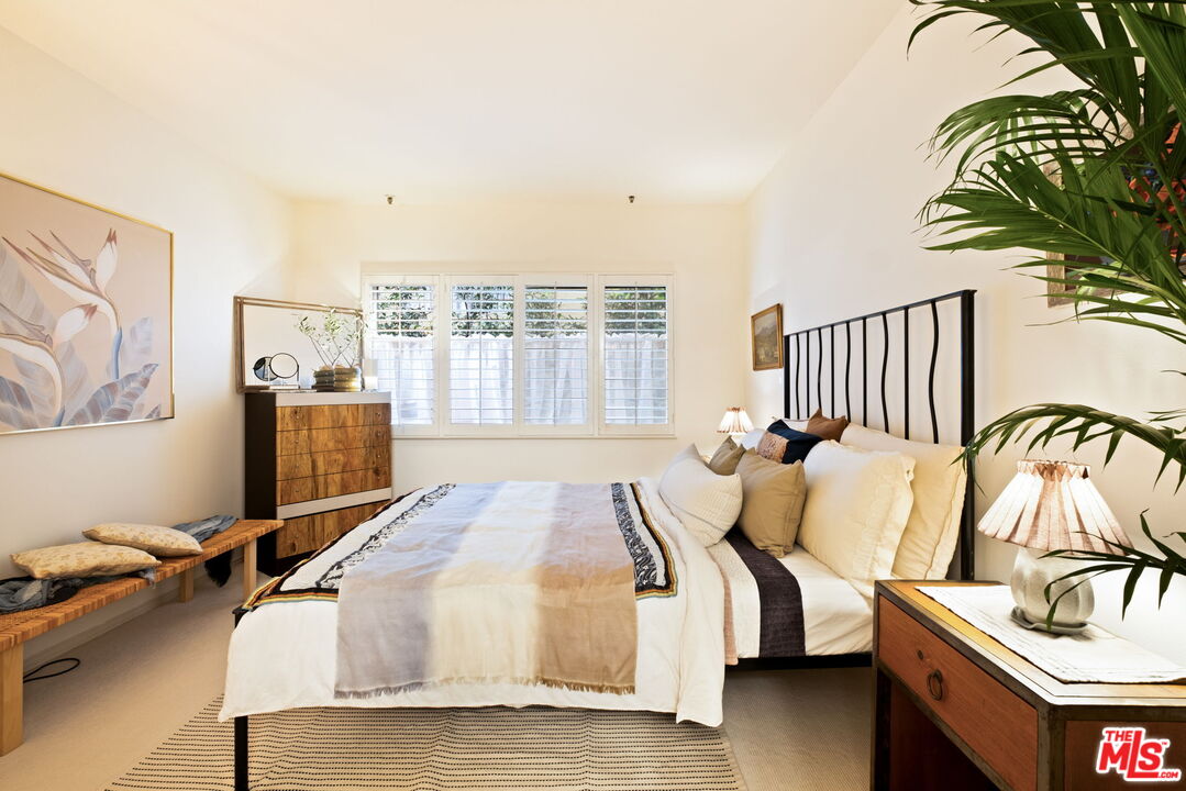 1811 Manning Ave Unit: 101