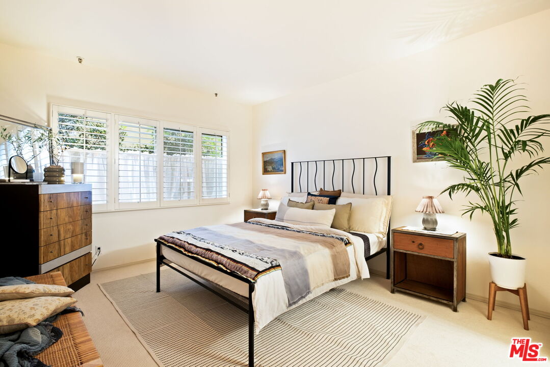 1811 Manning Ave Unit: 101