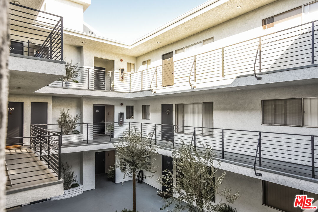 610 N Orlando AVE Unit: 101