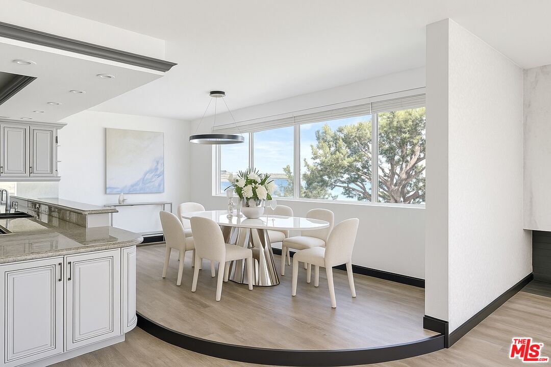 17366 W Sunset Blvd Unit: 105