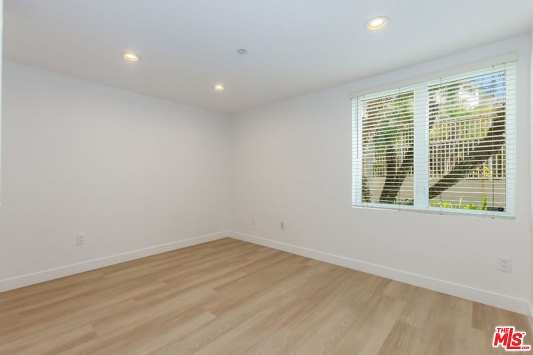 7301 Vista Del Mar Unit: 28