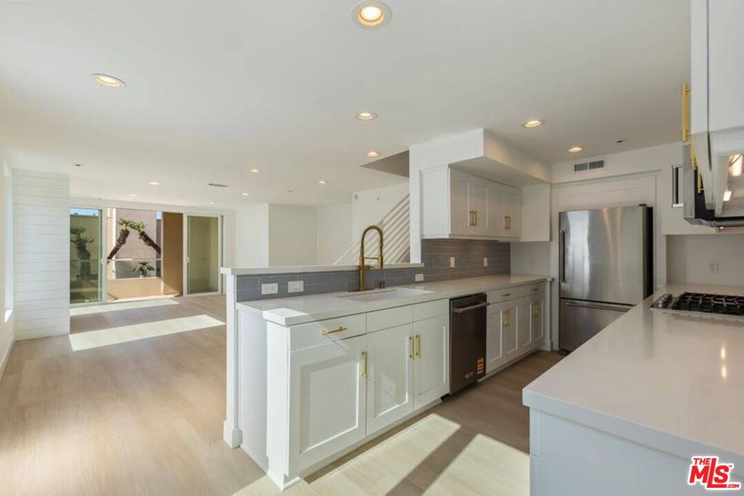 7301 Vista Del Mar Unit: 28