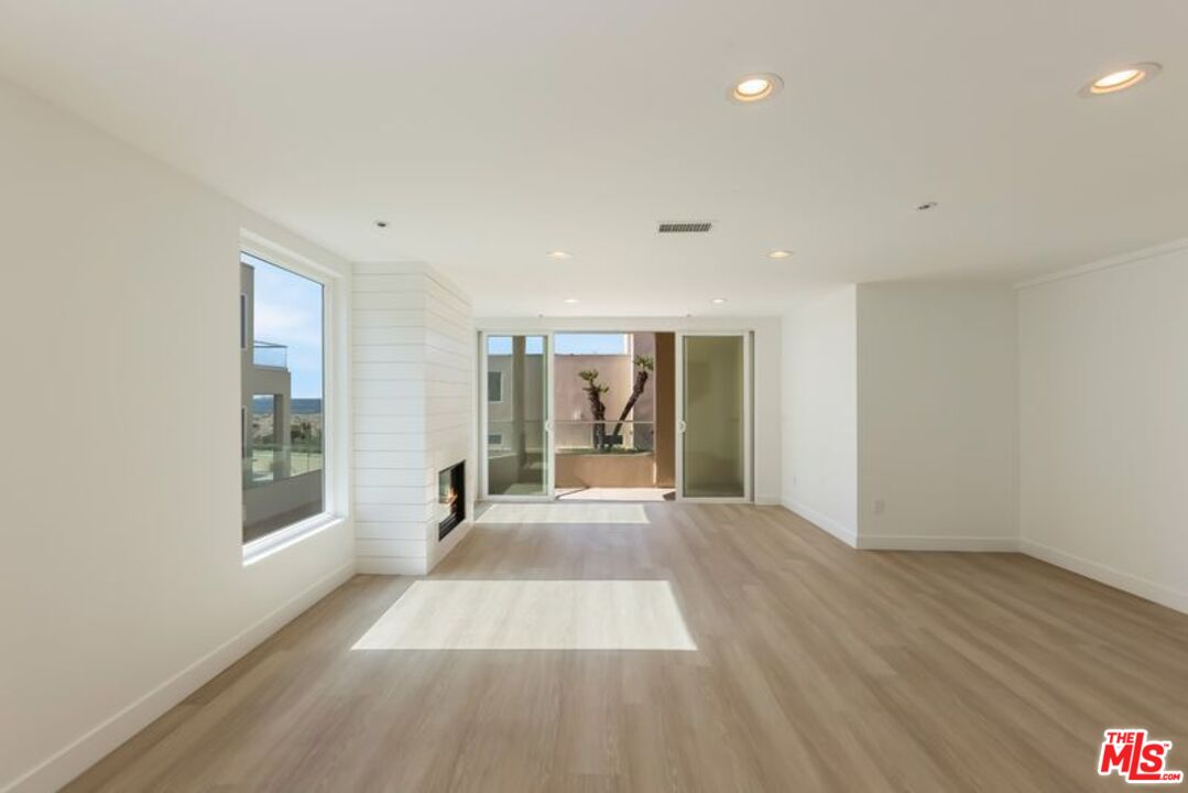 7301 Vista Del Mar Unit: 28