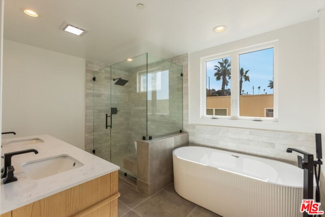 7301 Vista Del Mar Unit: 28