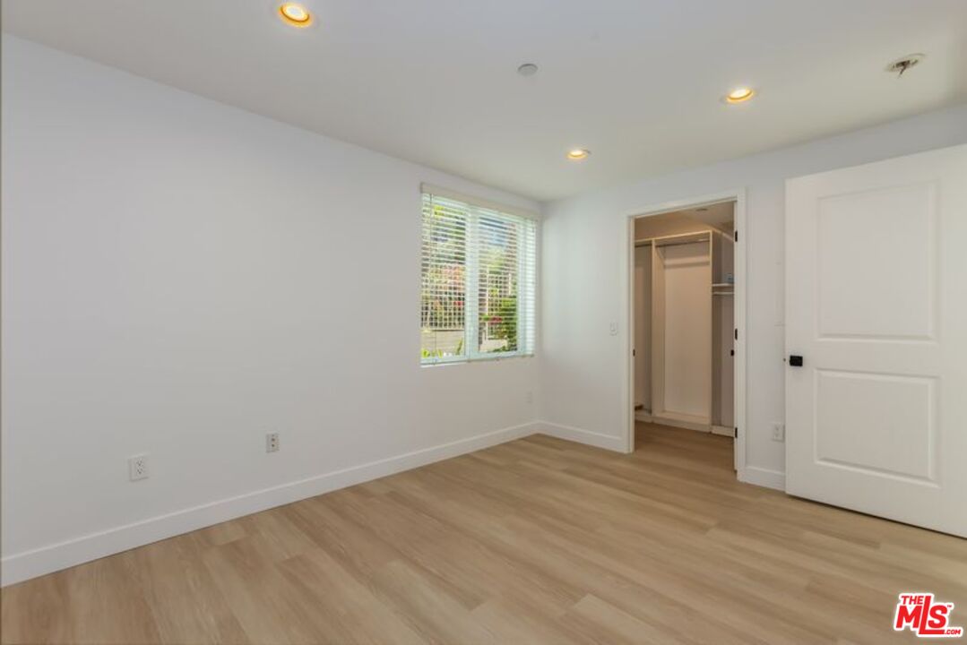 7301 Vista Del Mar Unit: 28