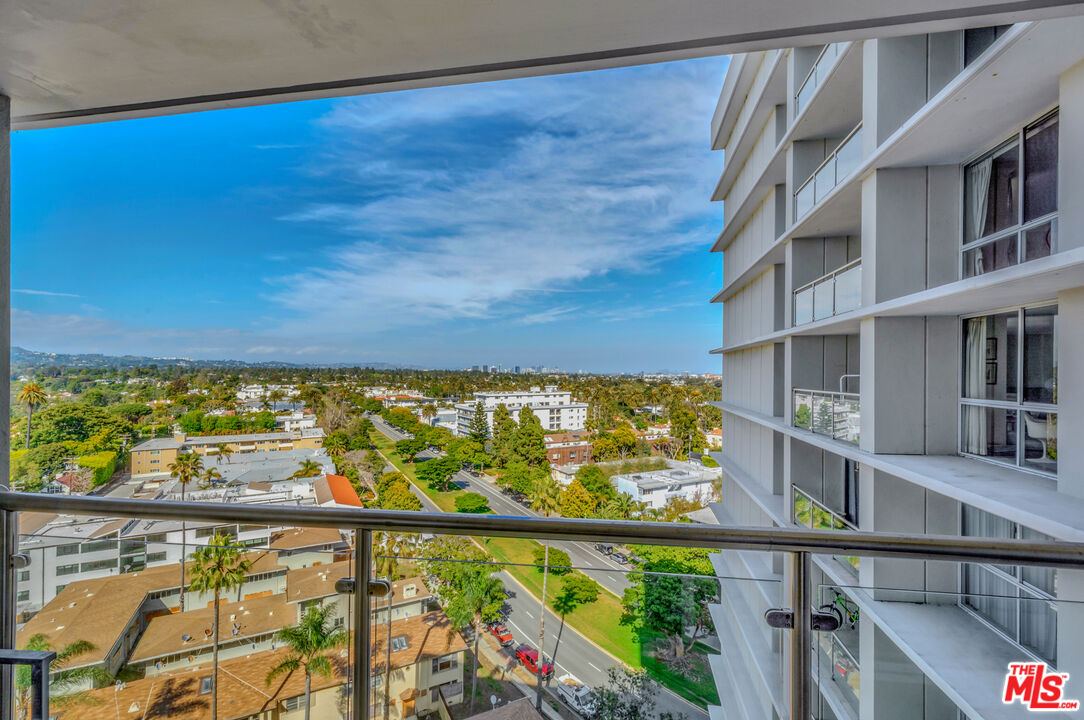 201 Ocean Ave Unit: 1505B