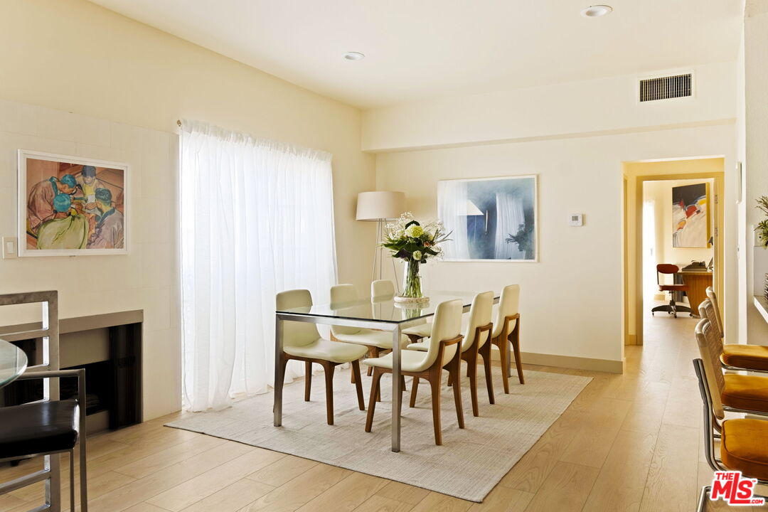 1717 Malcolm Ave Unit: 303