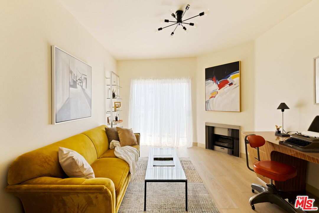 1717 Malcolm Ave Unit: 303