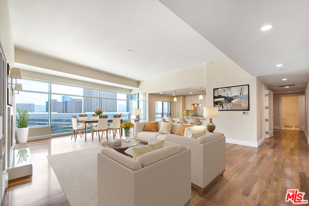 1 W Century Dr Unit: 19D