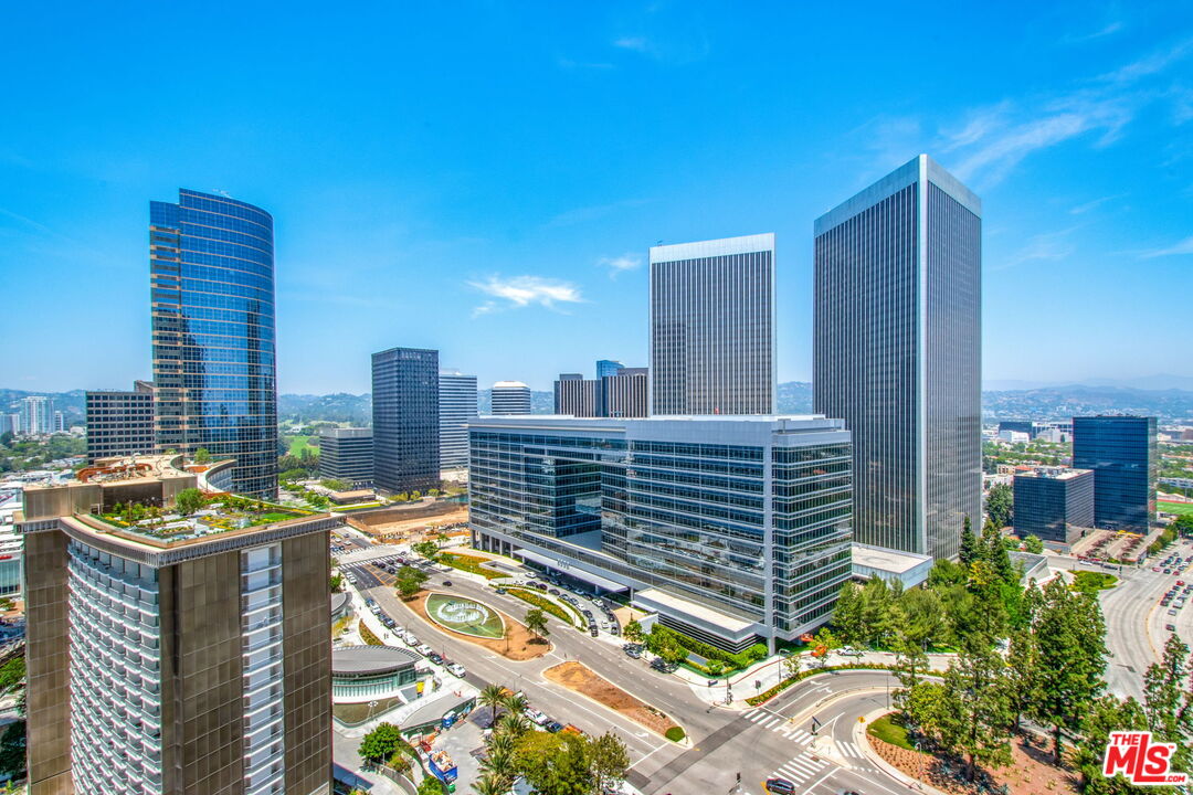 1 W Century Dr Unit: 19D