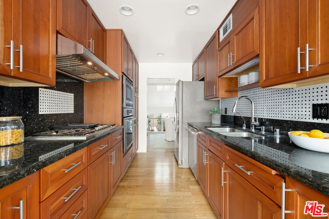 13010 Maxella Ave Unit: 5