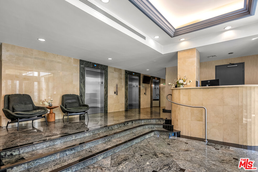 2160 Century Park Unit: 1911