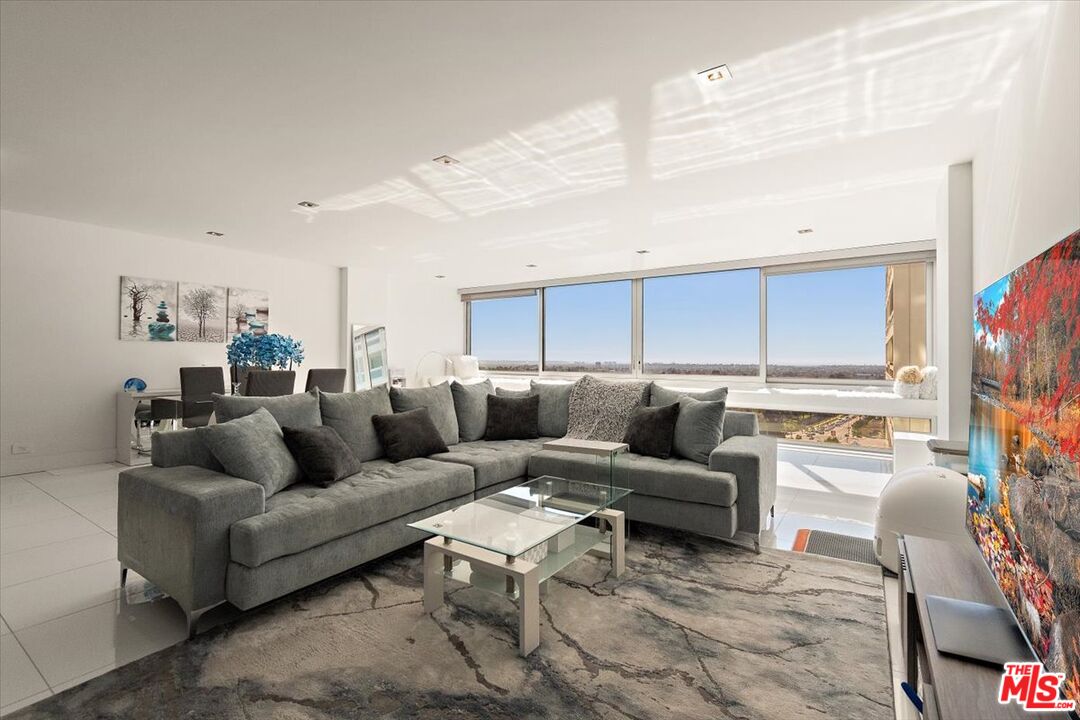 2222 Avenue Of The Stars Unit: 1203