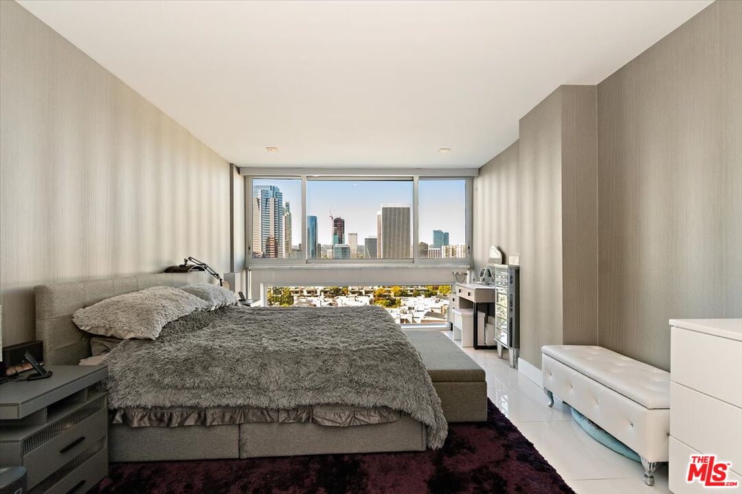 2222 Avenue Of The Stars Unit: 1203