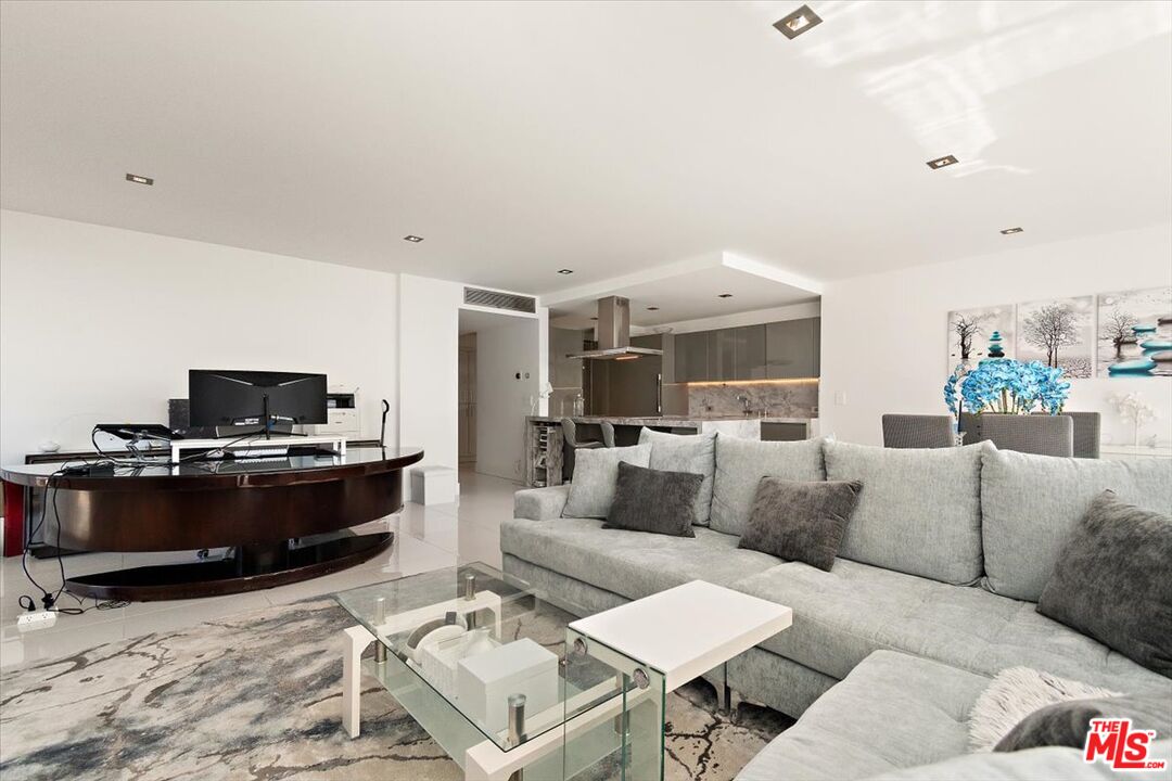 2222 Avenue Of The Stars Unit: 1203