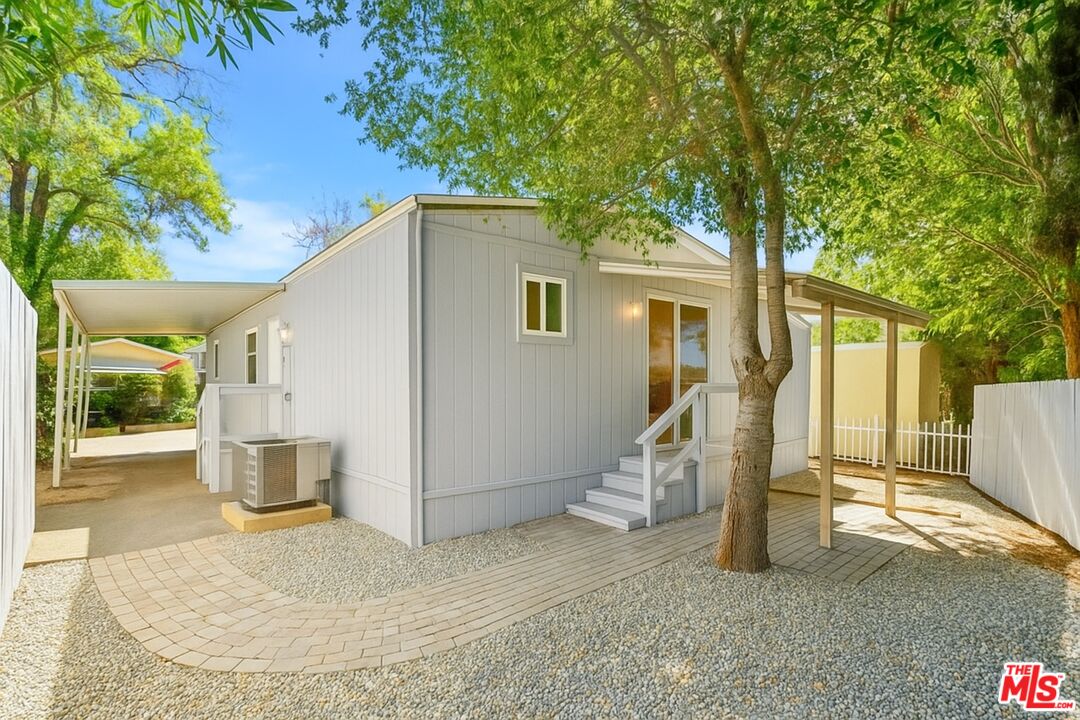 4201 Topanga Canyon Blvd Unit: 62