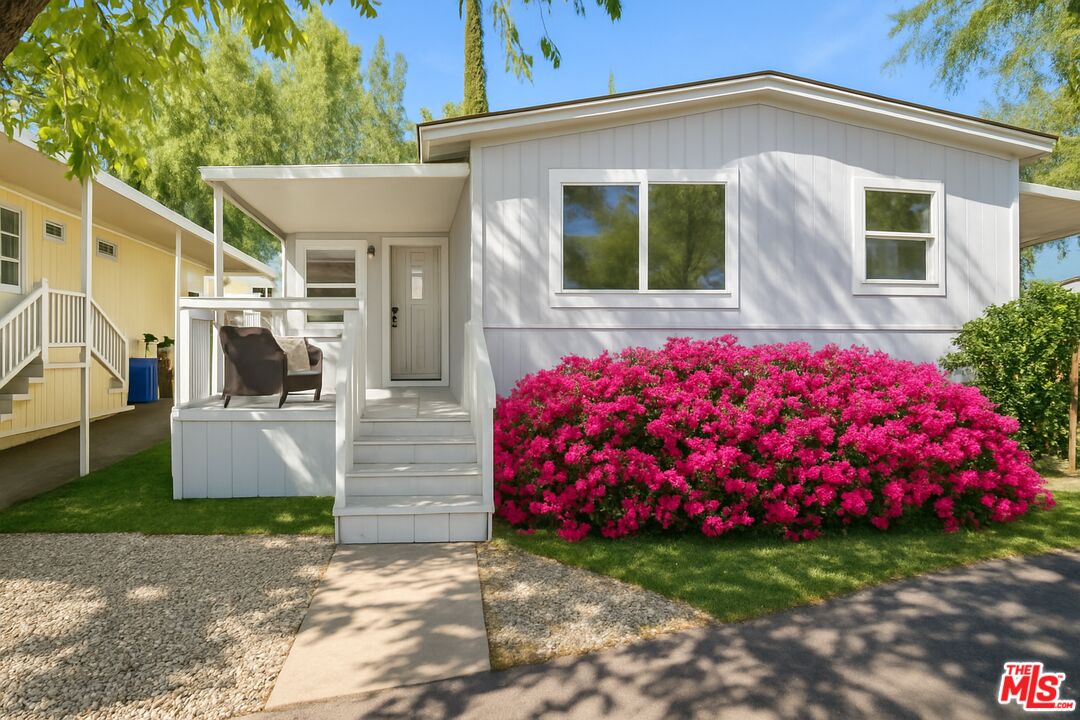 4201 Topanga Canyon Blvd Unit: 62