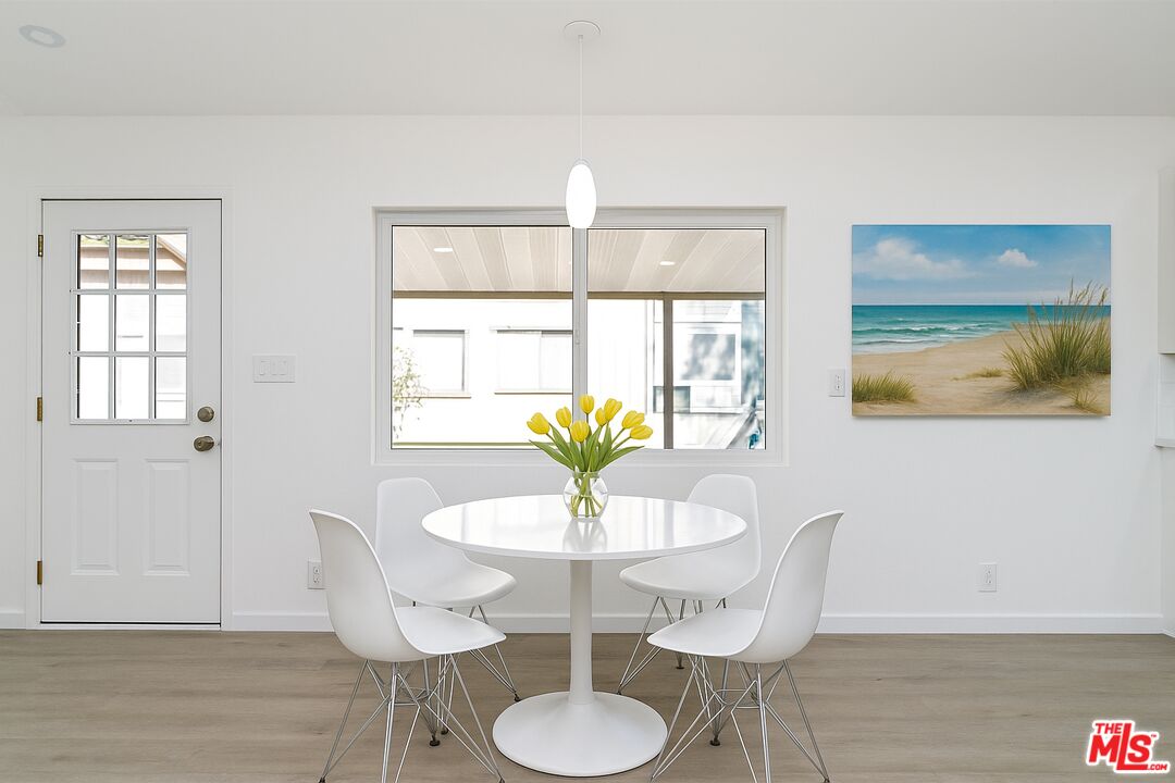 4201 Topanga Canyon Blvd Unit: 62