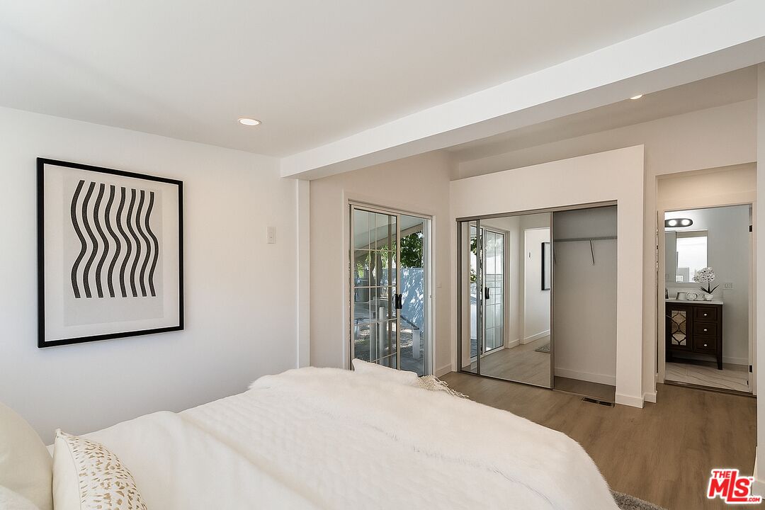 4201 Topanga Canyon Blvd Unit: 62