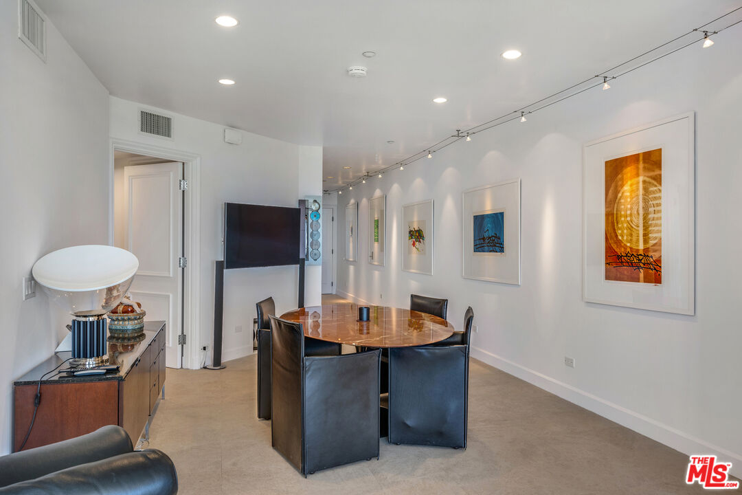 701 Ocean Ave Unit: 306