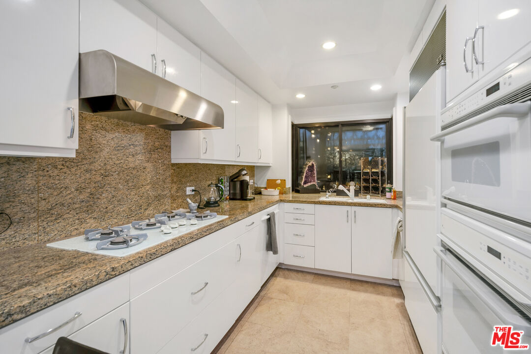 701 Ocean Ave Unit: 306