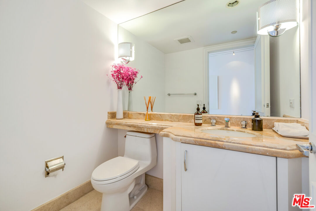 701 Ocean Ave Unit: 306