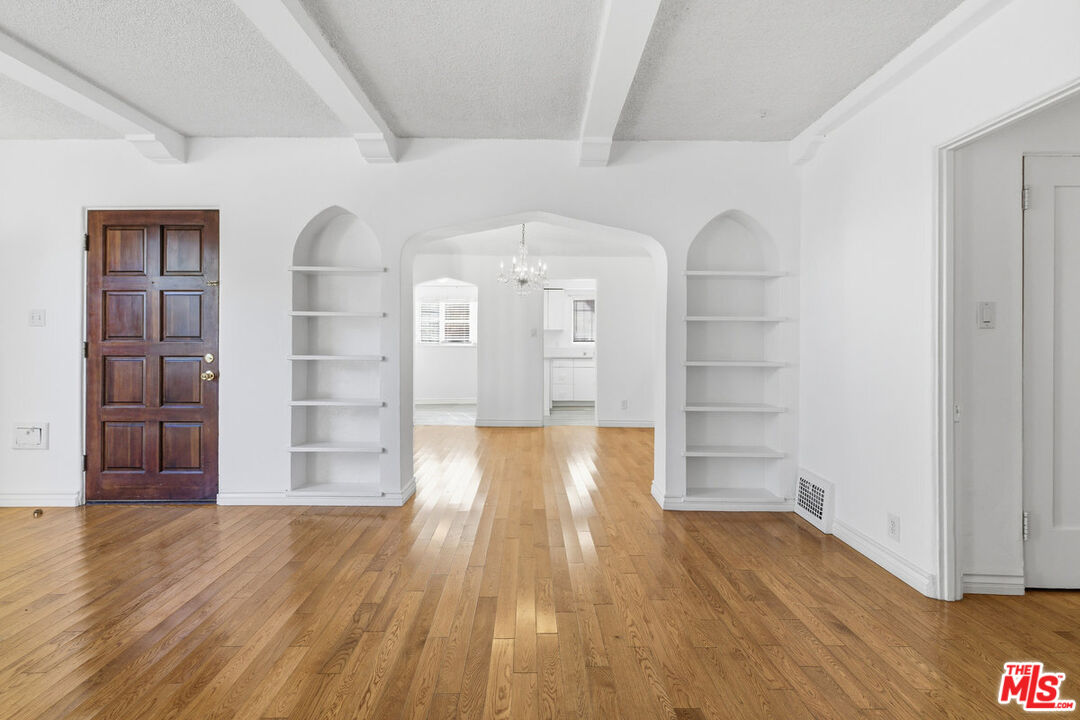 1141 S Shenandoah St