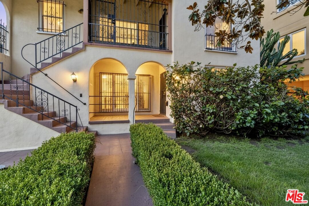 1141 S Shenandoah St