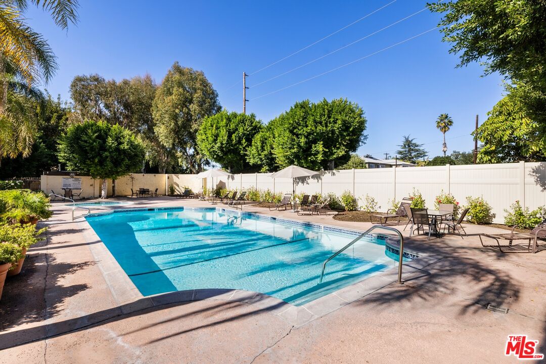 12720 Burbank Blvd Unit: 318