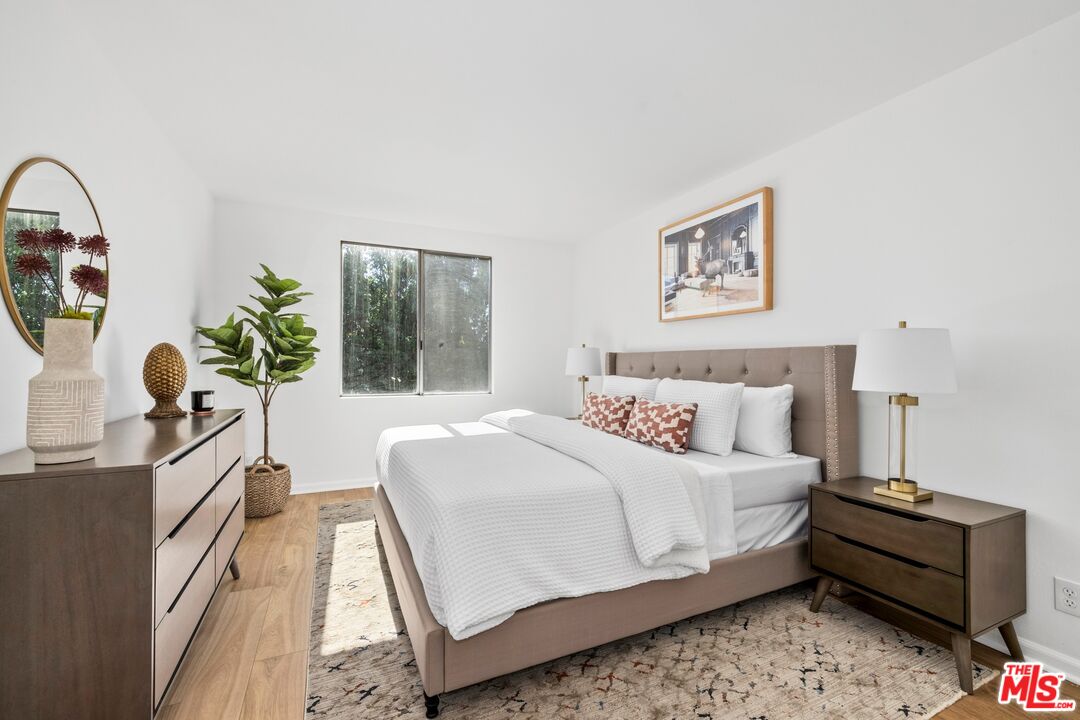 12720 Burbank Blvd Unit: 318