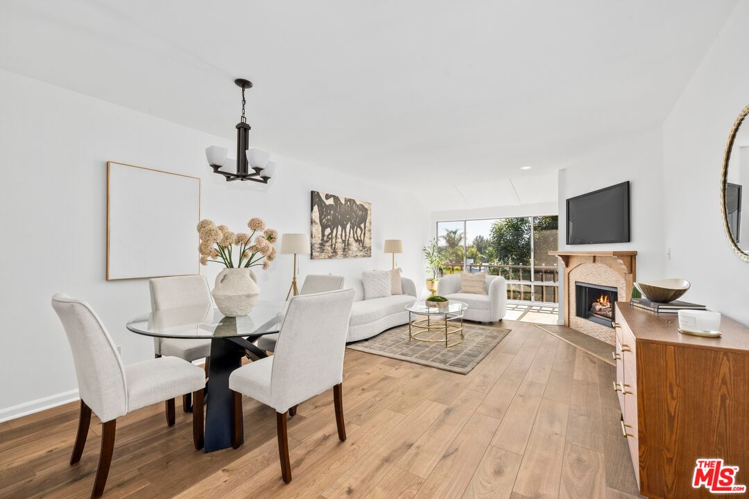 12720 Burbank Blvd Unit: 318